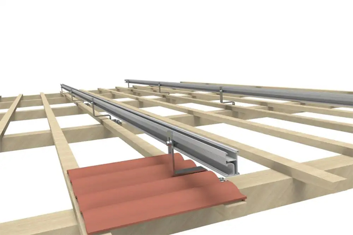 Aluminum extrusion rail for solar panel