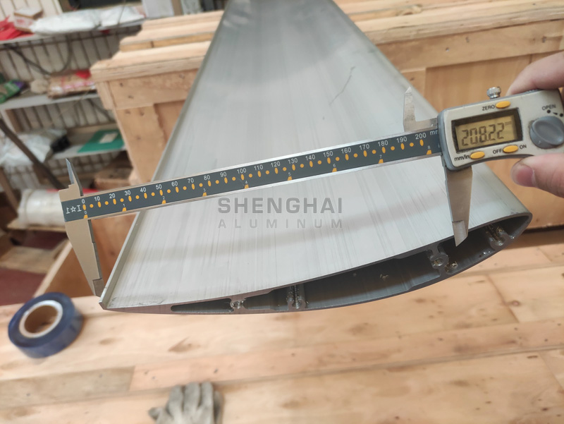 Aluminum rolling shutter profile