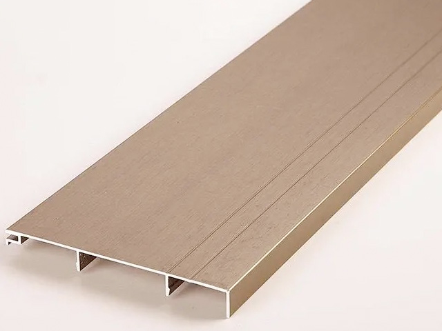 china Aluminum skirting profile