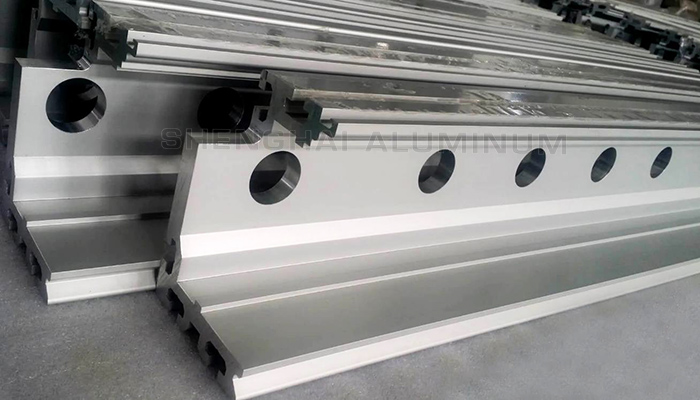 CNC machining for aluminum profile