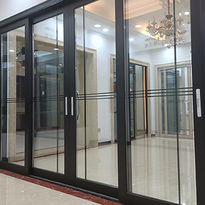 China Shenghai aluminum flat door