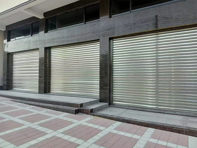 Stainless steel roller shutter